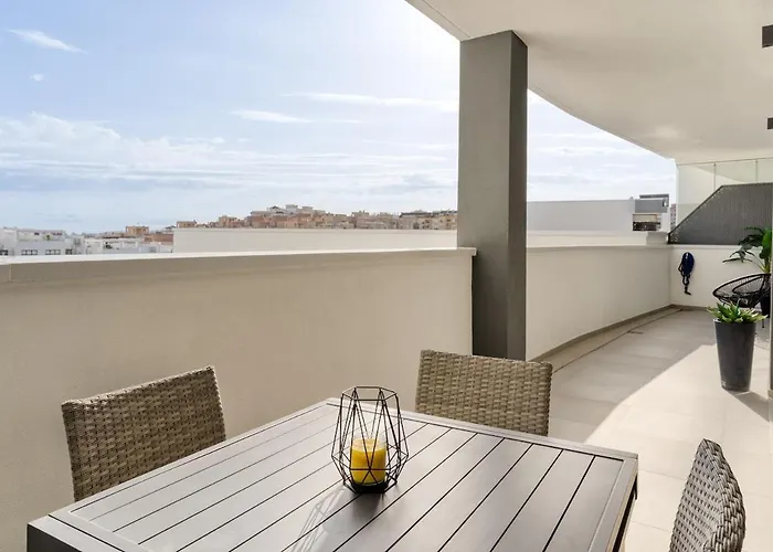 Modern With Terrace Διαμέρισμα