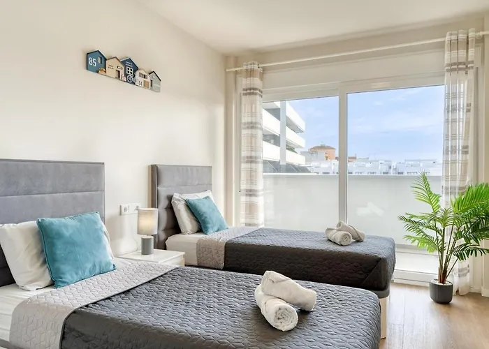 Διαμέρισμα Modern With Terrace *