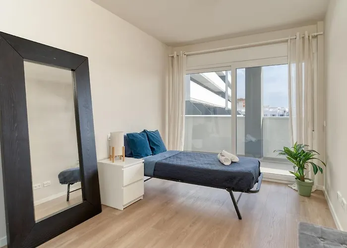 Modern With Terrace Διαμέρισμα *