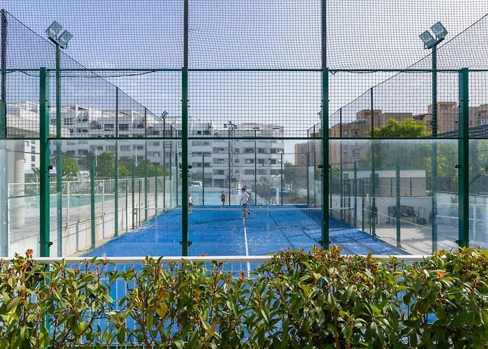 Modern With Terrace Εστεπόνα